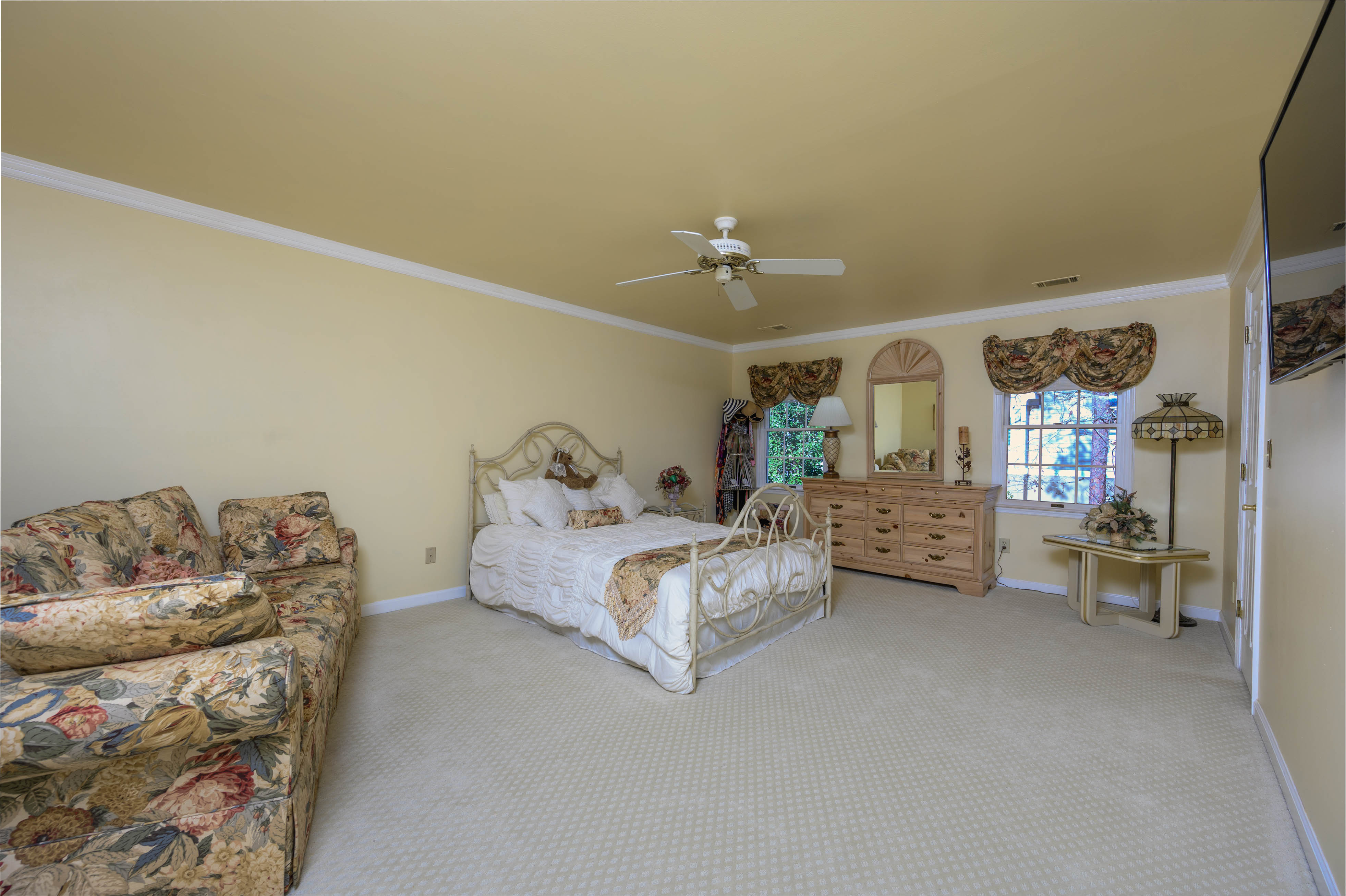 1031 Crackers Neck Road image 23